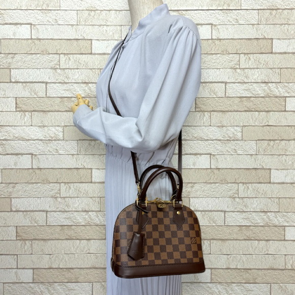 LOUIS VUITTON Brown Damier Alma Shoulder Bag - Picture 2 of 7